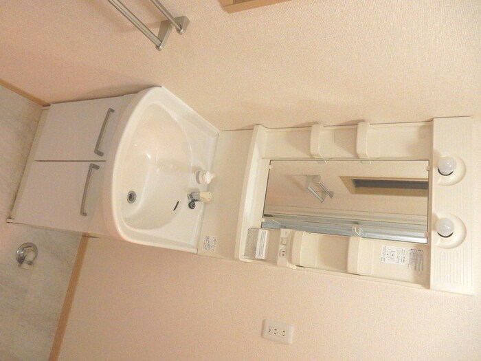 物件内観写真6　(洗面)