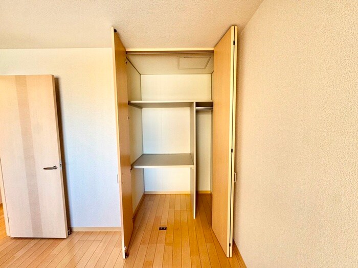 物件内観写真8　(収納)