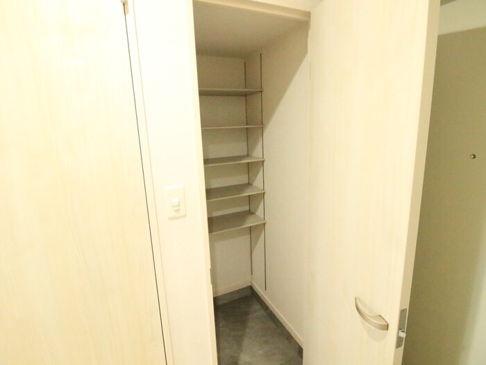 物件内観写真15　(靴箱)