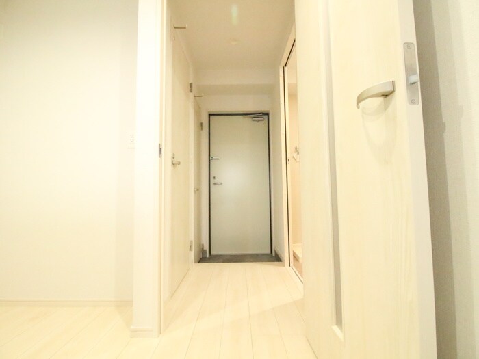 物件内観写真18　(廊下)