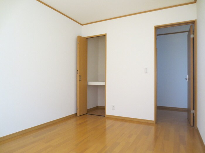 物件内観写真7　(収納)