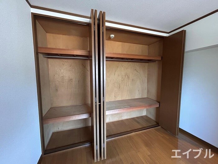 物件内観写真18　(収納)