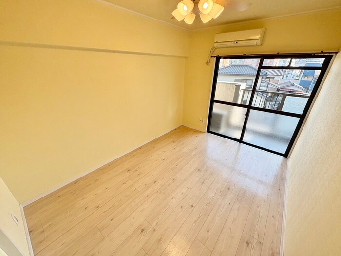 物件内観写真8　(居室)