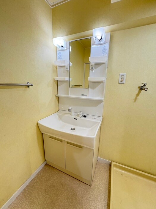 物件内観写真12　(洗面)