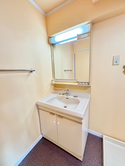 物件内観写真12　(洗面)