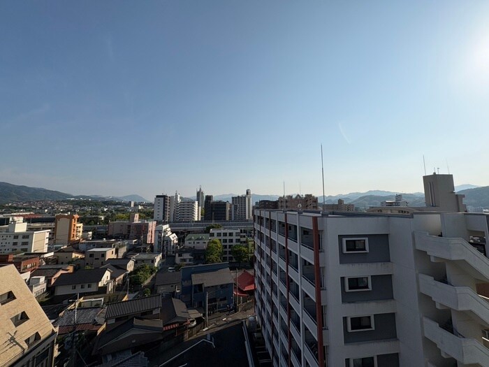 物件内観写真16　(室内からの展望)