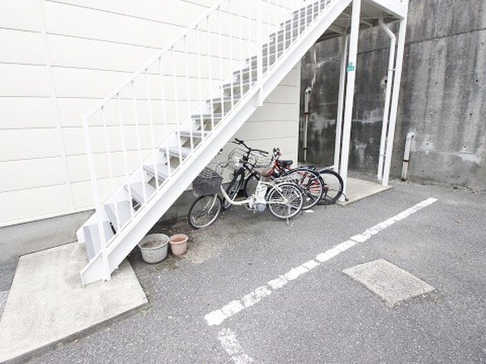 物件外観写真3　(周辺環境)