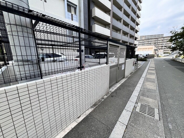 物件外観写真3　(建物設備)