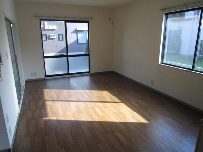 物件内観写真6　(居室)