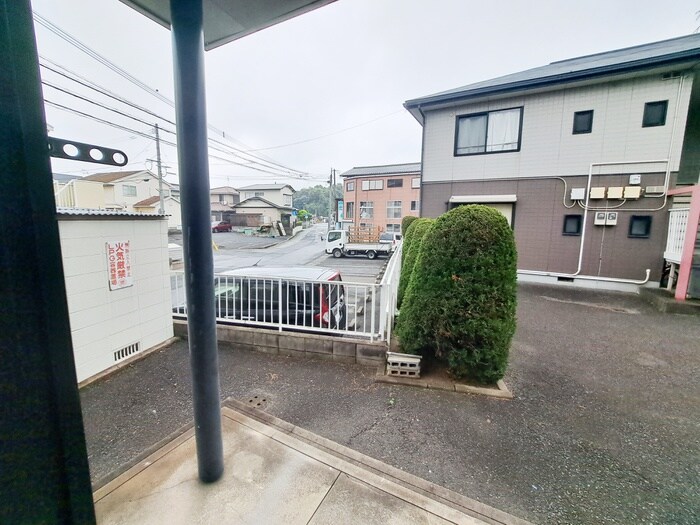 物件内観写真14　(室内からの展望)