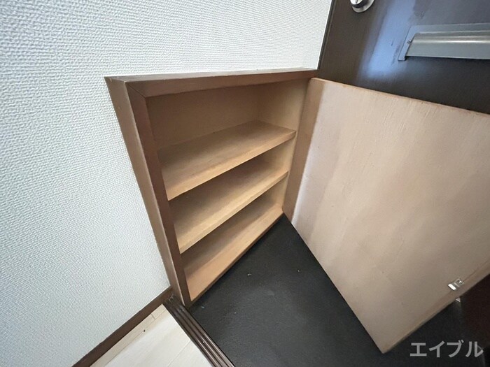 物件内観写真12　(靴箱)