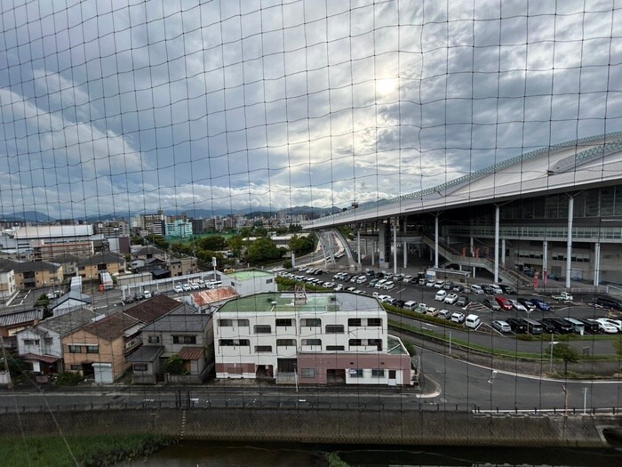 物件内観写真15　(室内からの展望)