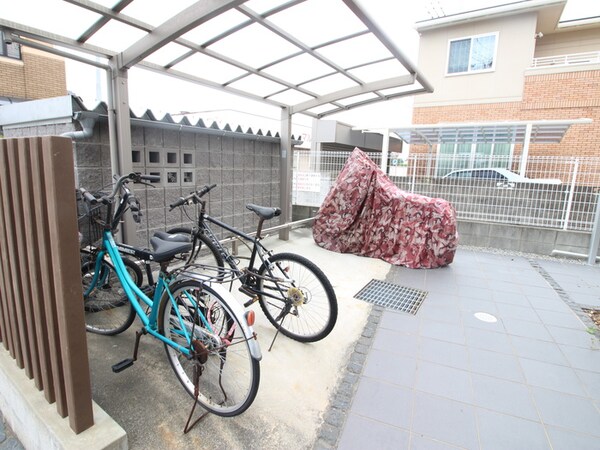駐輪場