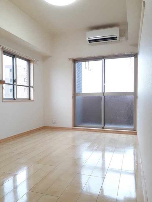 物件内観写真5　(居室)