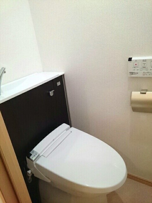 物件内観写真9　(トイレ)