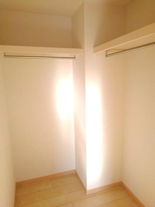 物件内観写真11　(収納)