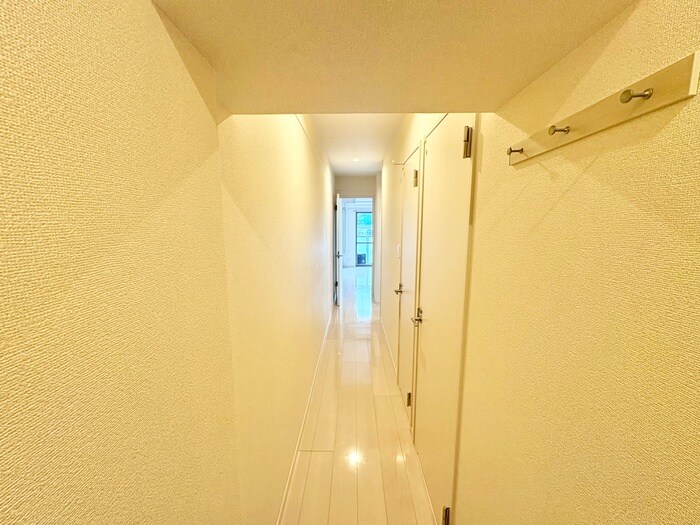 物件内観写真16　(廊下)