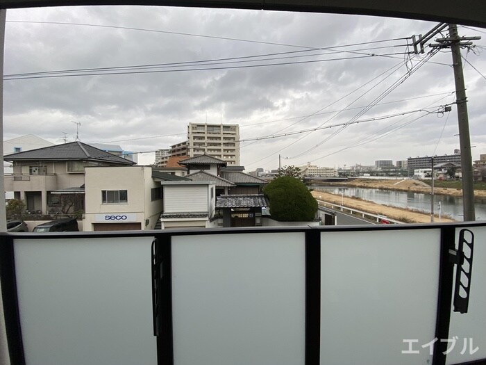 物件内観写真12　(室内からの展望)