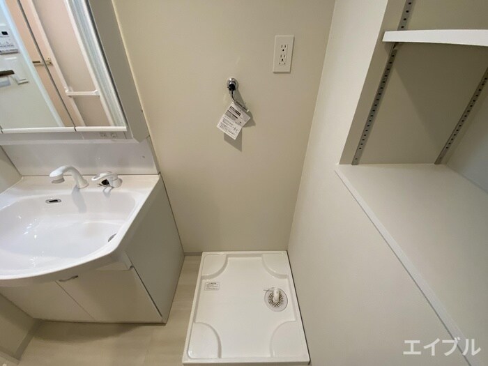 物件内観写真13　(洗濯機置場)