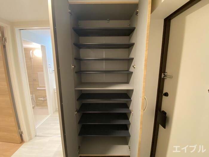 物件内観写真16　(靴箱)
