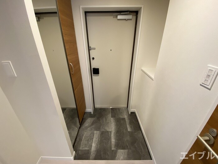 物件内観写真21　(玄関)