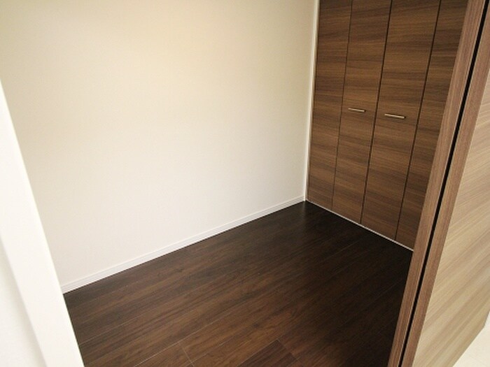 物件内観写真10　(居室)