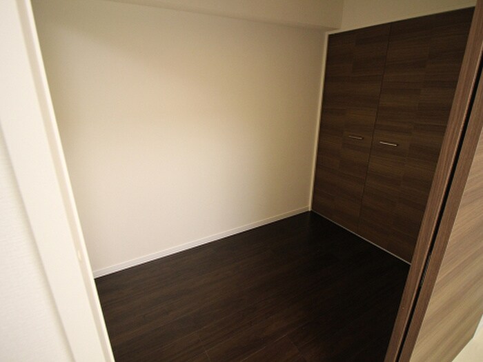 物件内観写真11　(居室)
