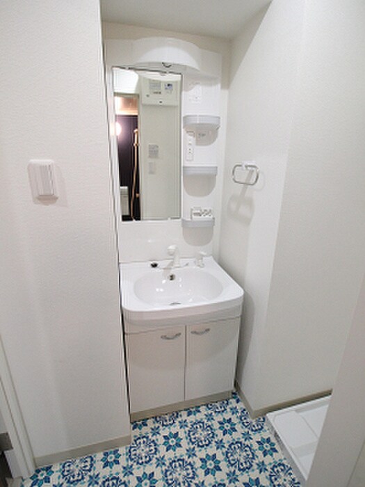 物件内観写真12　(洗面)