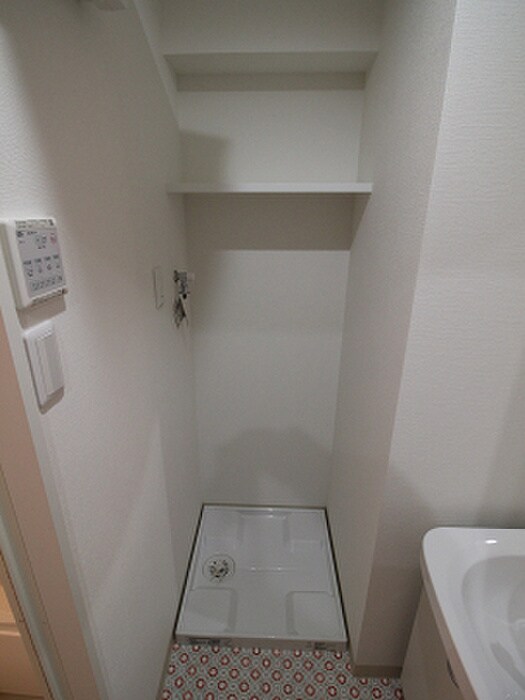 物件内観写真20　(洗濯機置場)