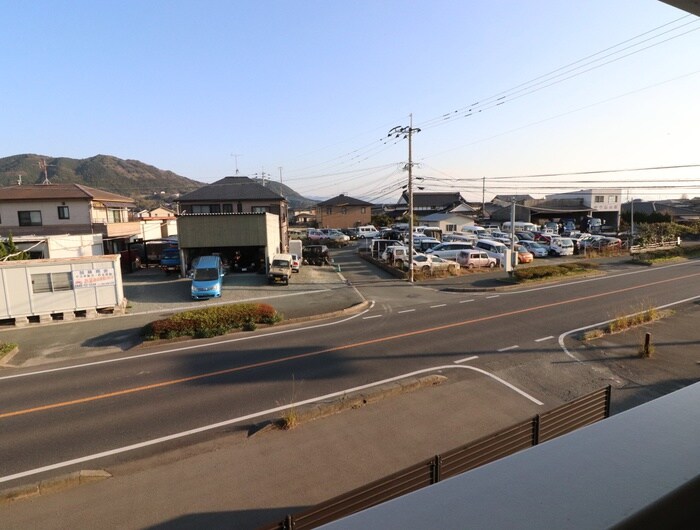 物件内観写真18　(室内からの展望)