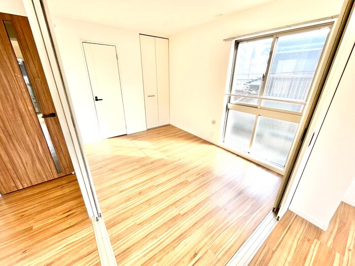 物件内観写真7　(居室)