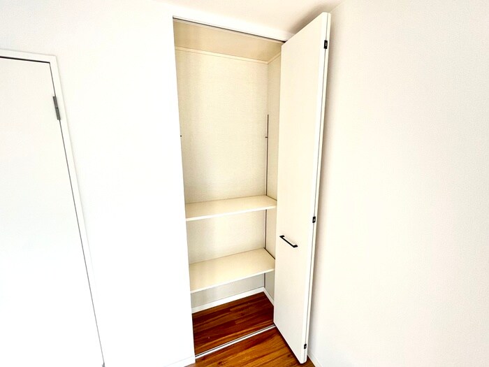 物件内観写真18　(収納)