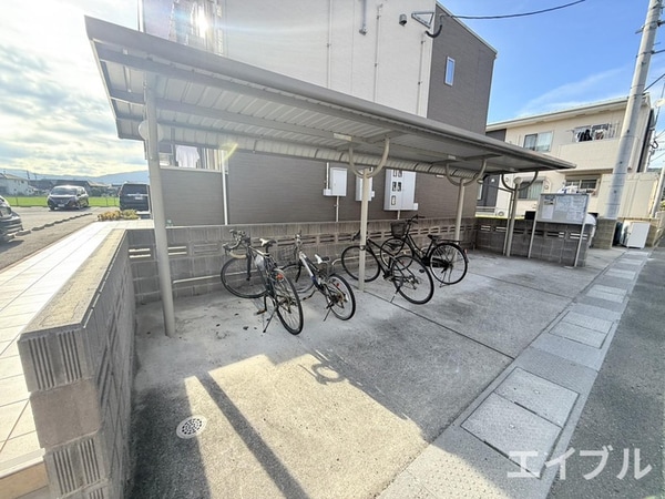 駐輪場