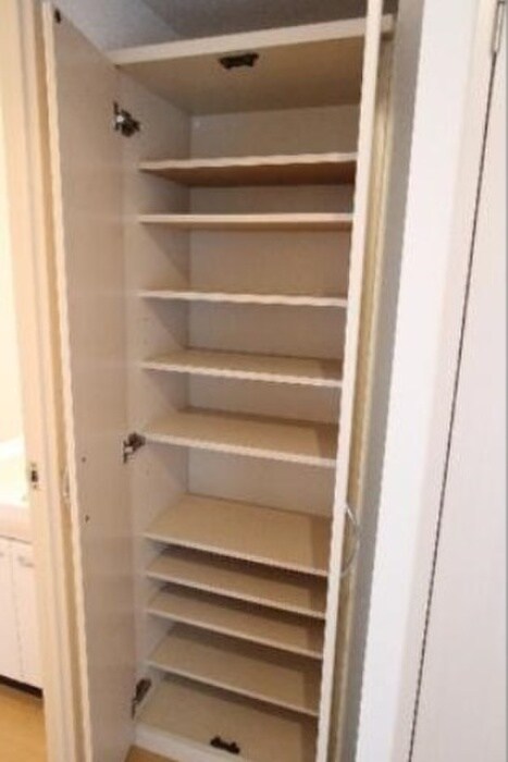 物件内観写真13　(靴箱)