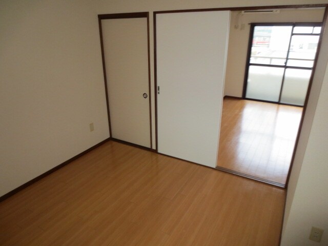 物件内観写真7　(居室)