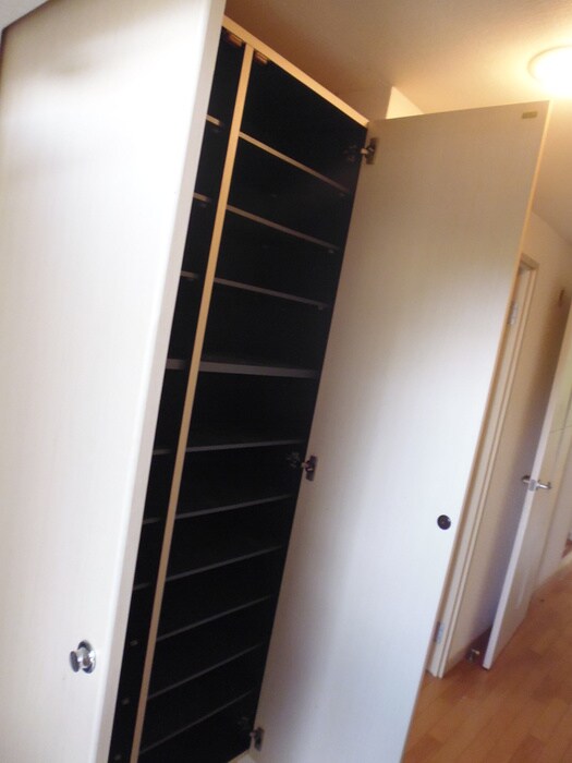 物件内観写真14　(靴箱)