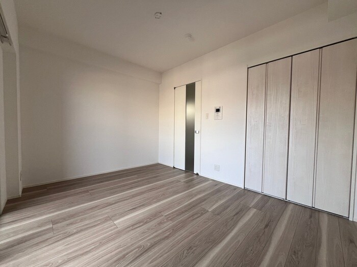 物件内観写真3　(居室)