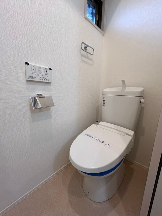 物件内観写真9　(トイレ)