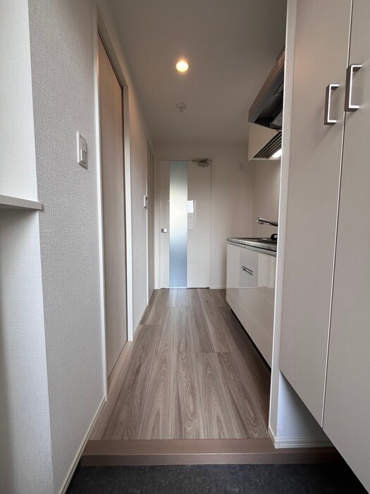 物件内観写真14　(廊下)