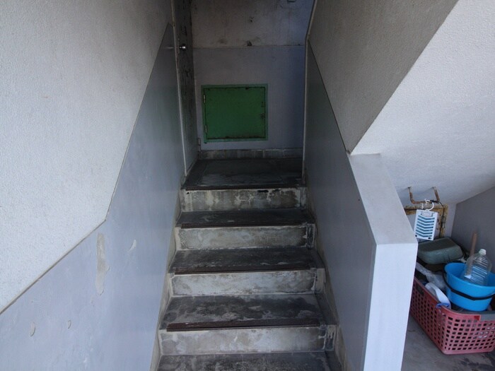 物件外観写真5　(エントランス部分)