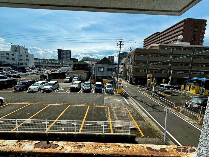 宮市アパートの室内からの展望