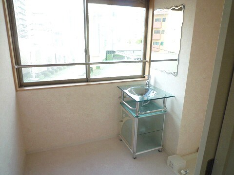 物件内観写真11　(洗面)