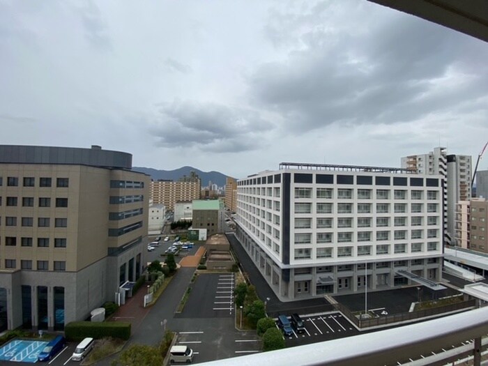 物件内観写真13　(室内からの展望)