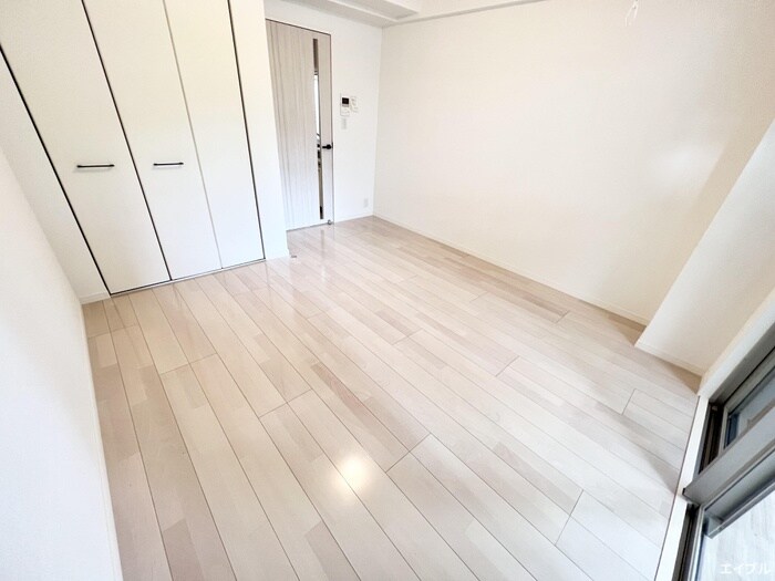 物件内観写真3　(居室)