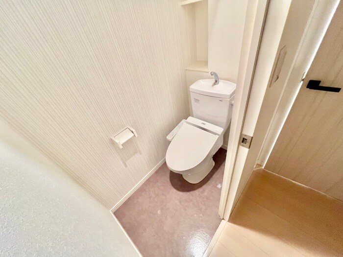物件内観写真6　(トイレ)