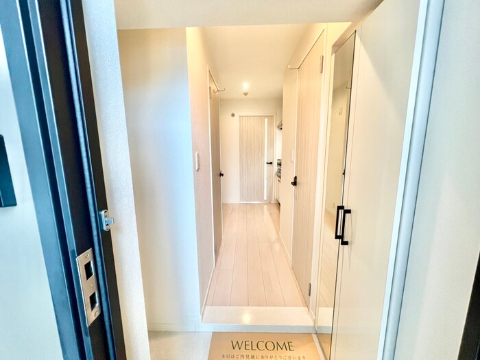 物件内観写真12　(廊下)