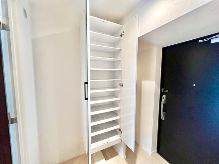 物件内観写真14　(靴箱)