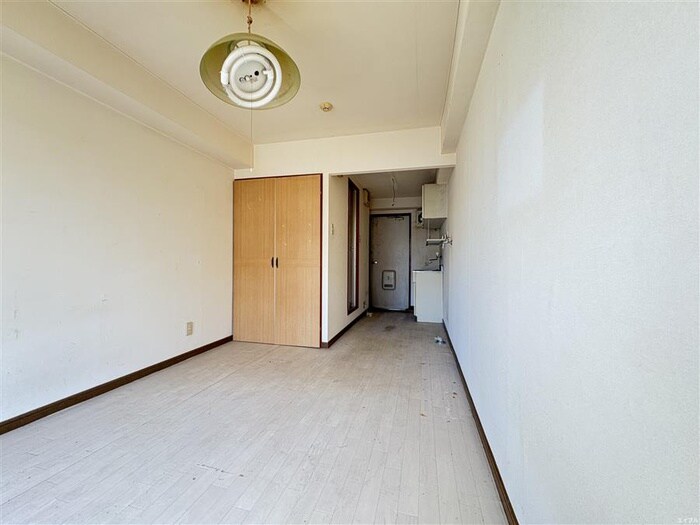 物件内観写真8　(居室)