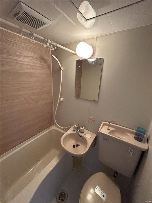 物件内観写真12　(バス／シャワールーム等)