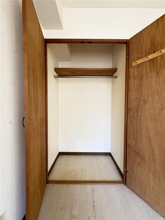 物件内観写真16　(収納)